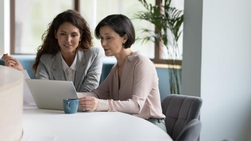 Womeneconomics; Economia y Negocios para Mujeres